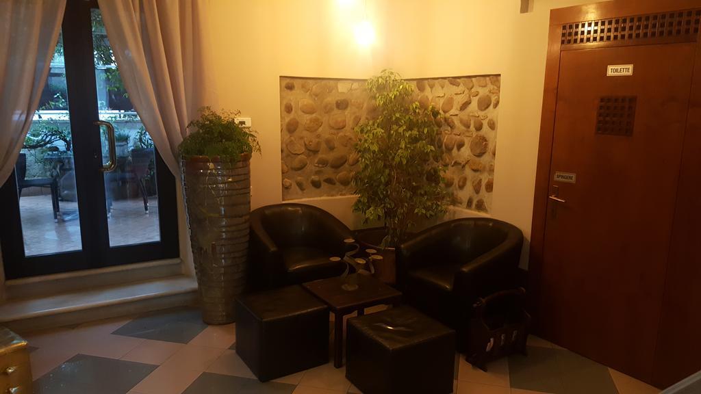 Boutique Hotel Corte Malaspina Castelnuovo del Garda Dış mekan fotoğraf